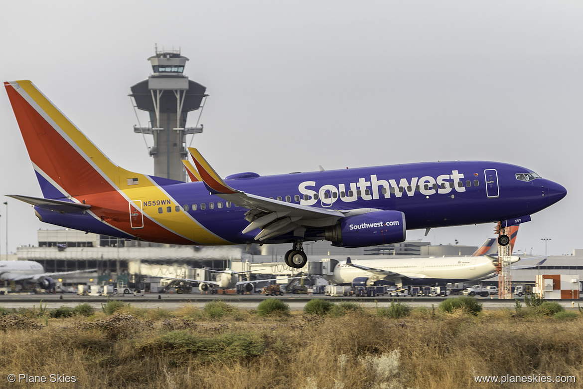 Southwest Airlines Boeing 737-700 N559WN at Los Angeles International Airport (KLAX/LAX) Southwest Airlines Boeing 737-700 N559WN at Los Angeles International Airport (KLAX/LAX)