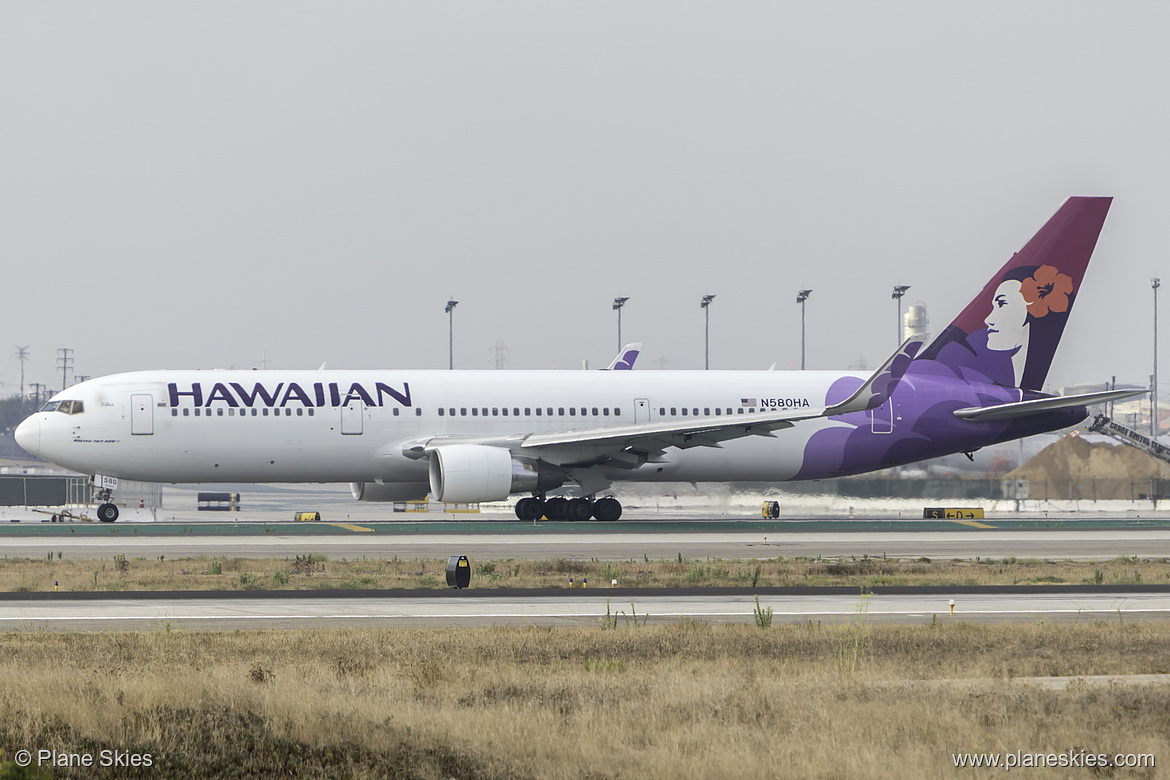 Hawaiian Airlines Boeing 767-300ER N580HA at Los Angeles International Airport (KLAX/LAX) Hawaiian Airlines Boeing 767-300ER N580HA at Los Angeles International Airport (KLAX/LAX)