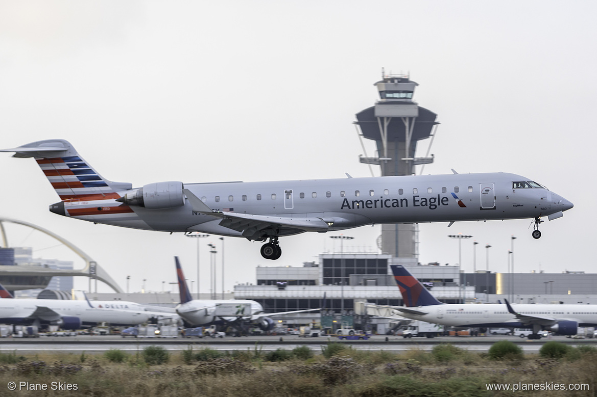 SkyWest Airlines Canadair CRJ-700 N760SK at Los Angeles International Airport (KLAX/LAX) SkyWest Airlines Canadair CRJ-700 N760SK at Los Angeles International Airport (KLAX/LAX)