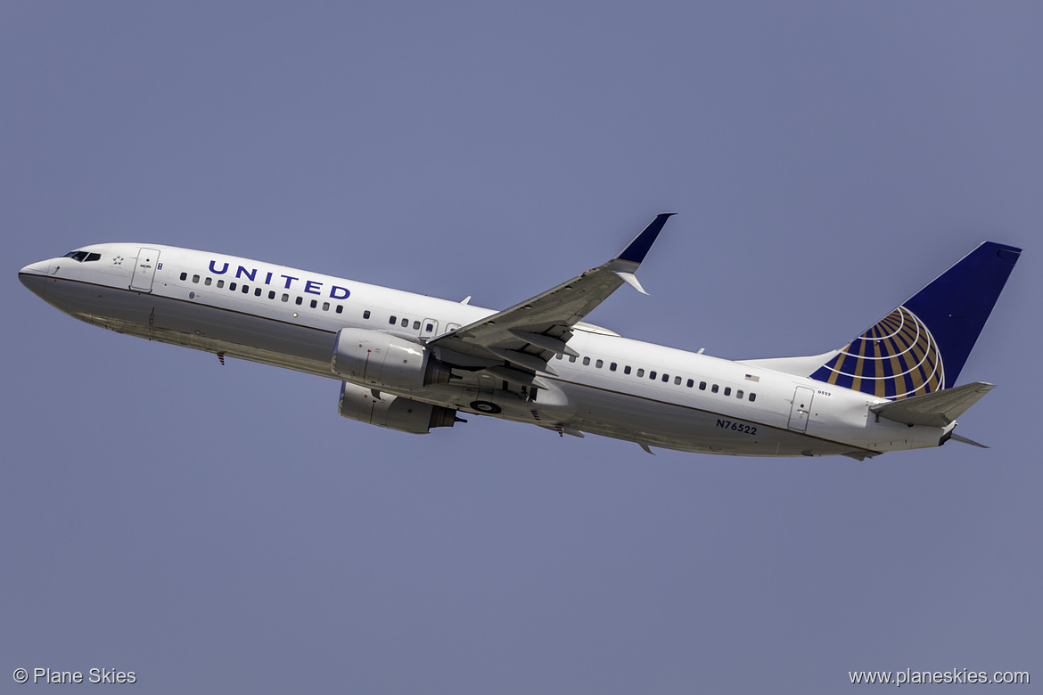 United Airlines Boeing 737-800 N76522 at Los Angeles International Airport (KLAX/LAX)