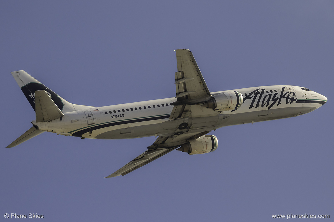 Alaska Airlines Boeing 737-400 N794AS at Los Angeles International Airport (KLAX/LAX)