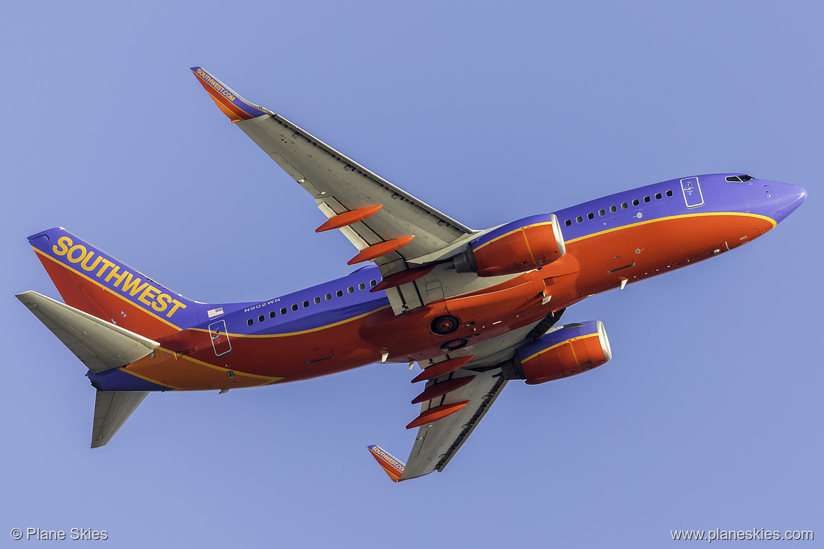 Southwest Airlines Boeing 737-700 N902WN at Los Angeles International Airport (KLAX/LAX) Southwest Airlines Boeing 737-700 N902WN at Los Angeles International Airport (KLAX/LAX)
