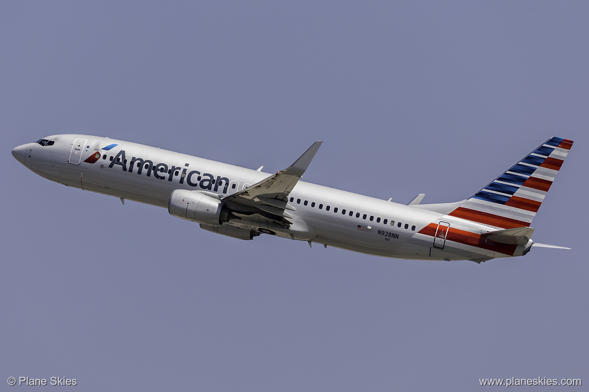 American Airlines Boeing 737-800 N928NN at Los Angeles International Airport (KLAX/LAX)