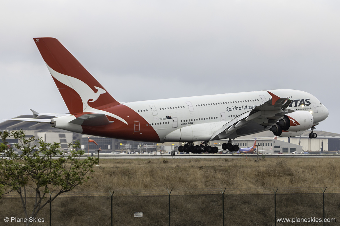 Qantas Airbus A380-800 VH-OQE at Los Angeles International Airport (KLAX/LAX)