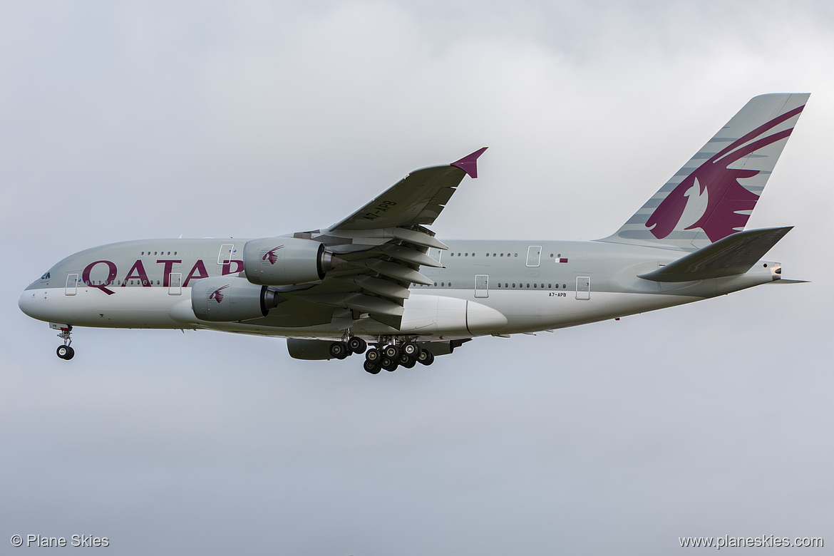 Qatar Airways Airbus A380-800 A7-APB at London Heathrow Airport (EGLL/LHR) Qatar Airways Airbus A380-800 A7-APB at London Heathrow Airport (EGLL/LHR)