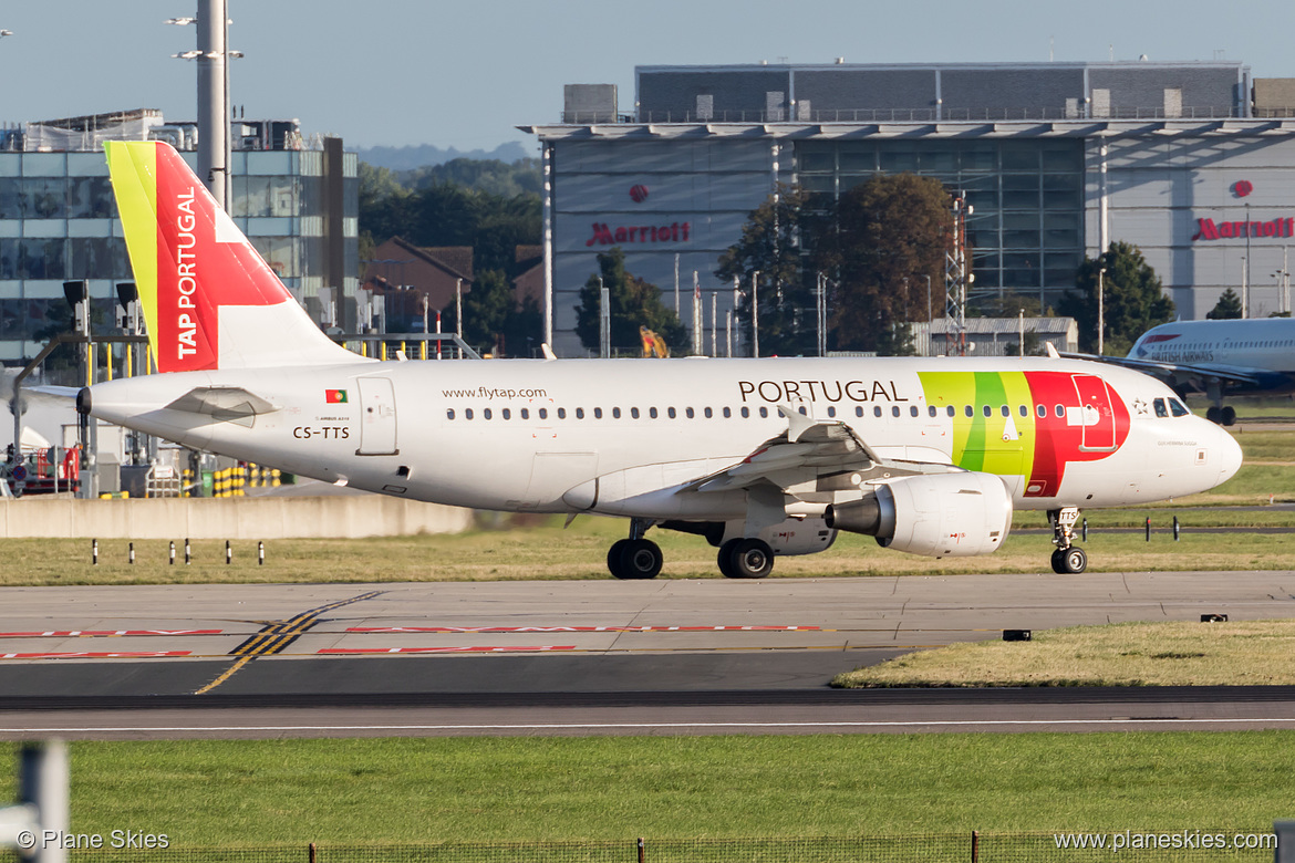 TAP Portugal Airbus A319-100 CS-TTS at London Heathrow Airport (EGLL/LHR)