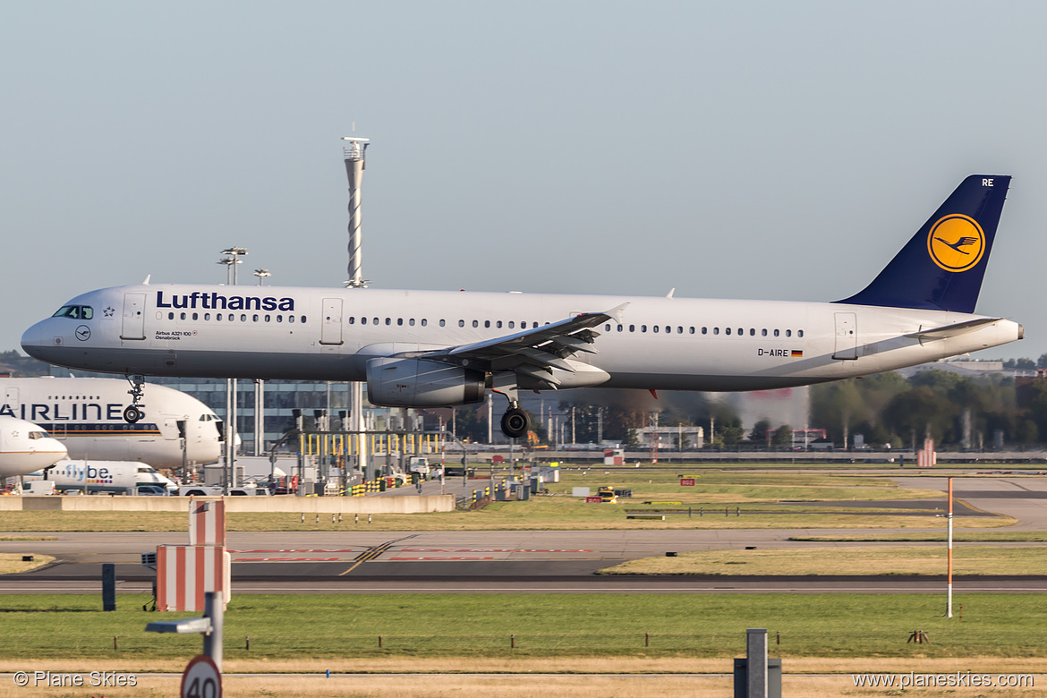 Lufthansa Airbus A321-100 D-AIRE at London Heathrow Airport (EGLL/LHR)