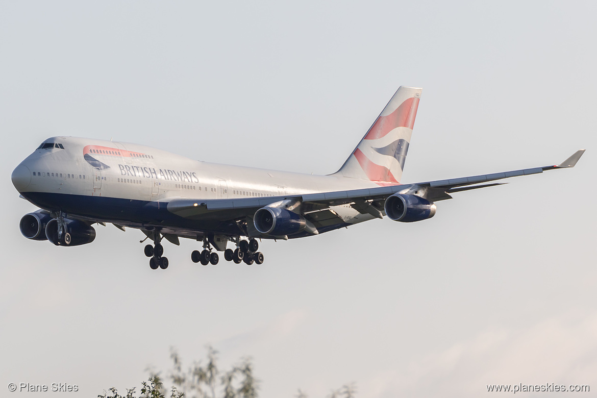 British Airways Boeing 747-400 G-BYGC at London Heathrow Airport (EGLL/LHR) British Airways Boeing 747-400 G-BYGC at London Heathrow Airport (EGLL/LHR)