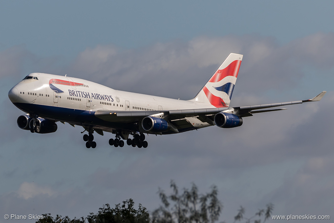 British Airways Boeing 747-400 G-CIVY at London Heathrow Airport (EGLL/LHR) British Airways Boeing 747-400 G-CIVY at London Heathrow Airport (EGLL/LHR)