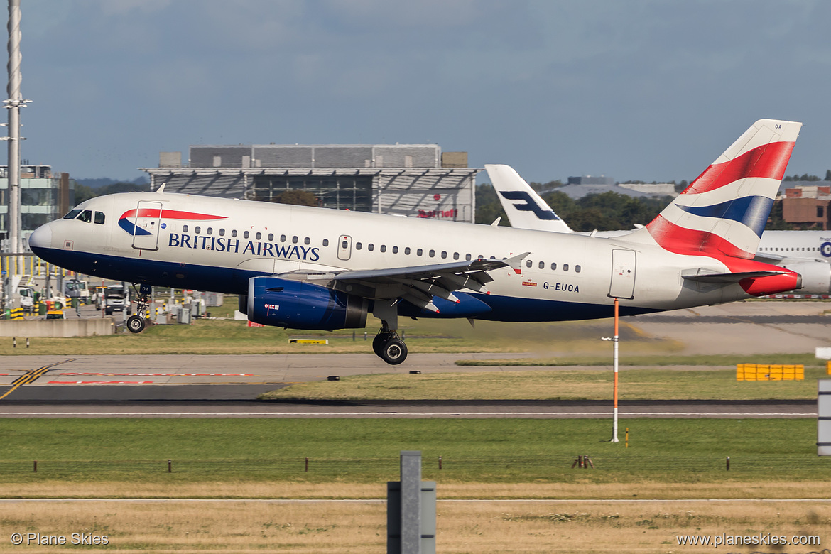 British Airways Airbus A319-100 G-EUOA at London Heathrow Airport (EGLL/LHR) British Airways Airbus A319-100 G-EUOA at London Heathrow Airport (EGLL/LHR)