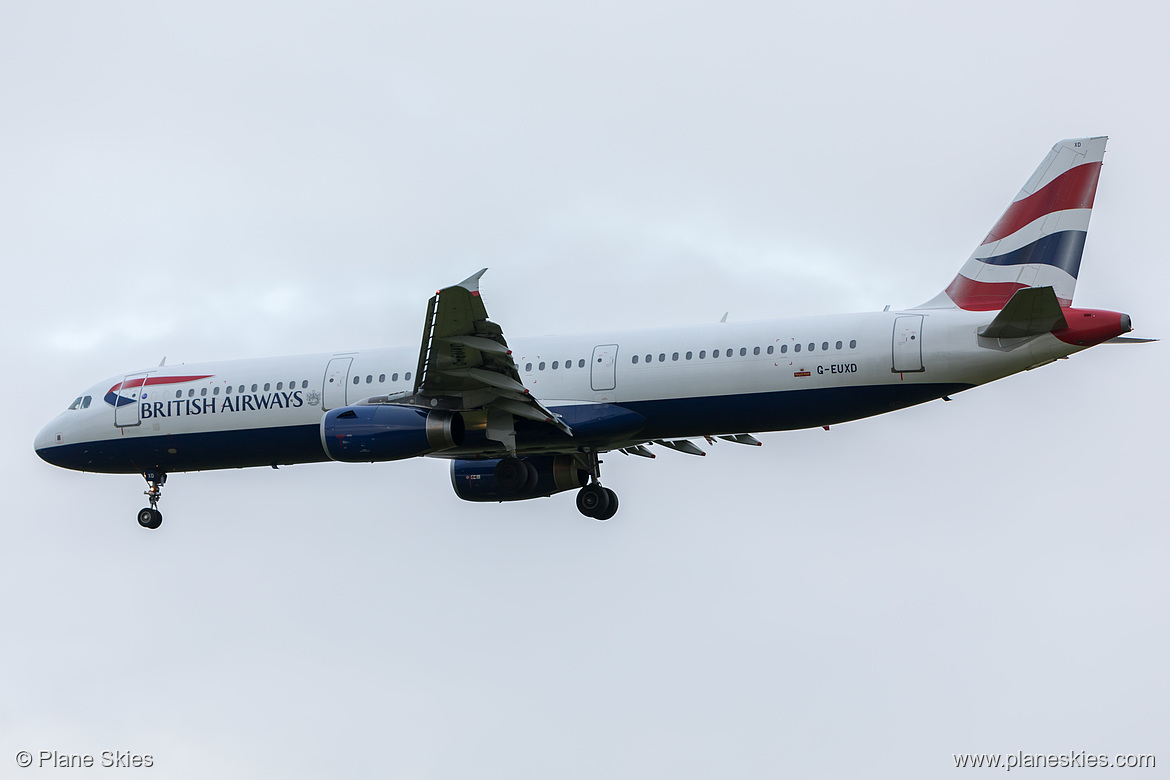 British Airways Airbus A321-200 G-EUXD at London Heathrow Airport (EGLL/LHR) British Airways Airbus A321-200 G-EUXD at London Heathrow Airport (EGLL/LHR)