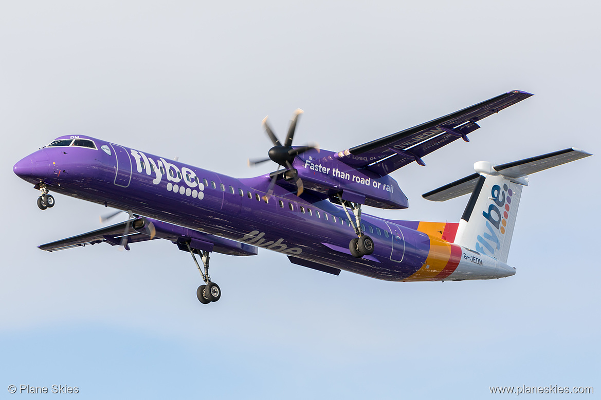 Flybe DHC Dash-8-400 G-JEDM at London Heathrow Airport (EGLL/LHR)