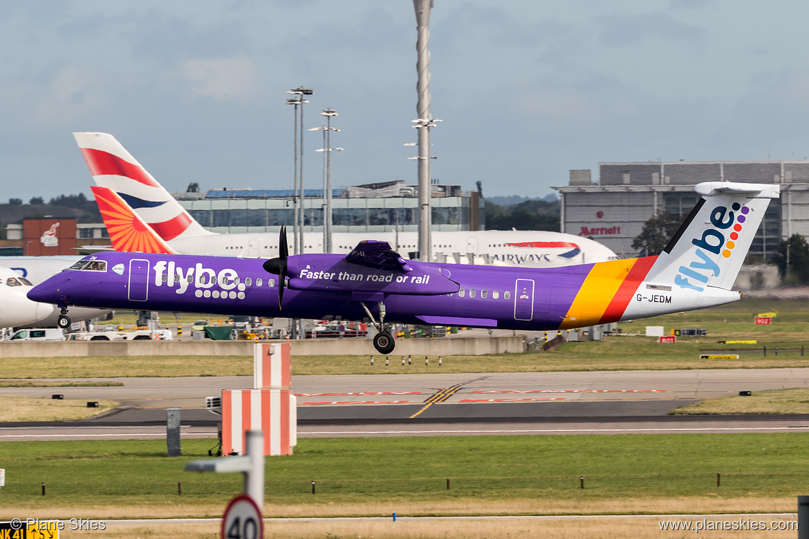 Flybe DHC Dash-8-400 G-JEDM at London Heathrow Airport (EGLL/LHR) Flybe DHC Dash-8-400 G-JEDM at London Heathrow Airport (EGLL/LHR)