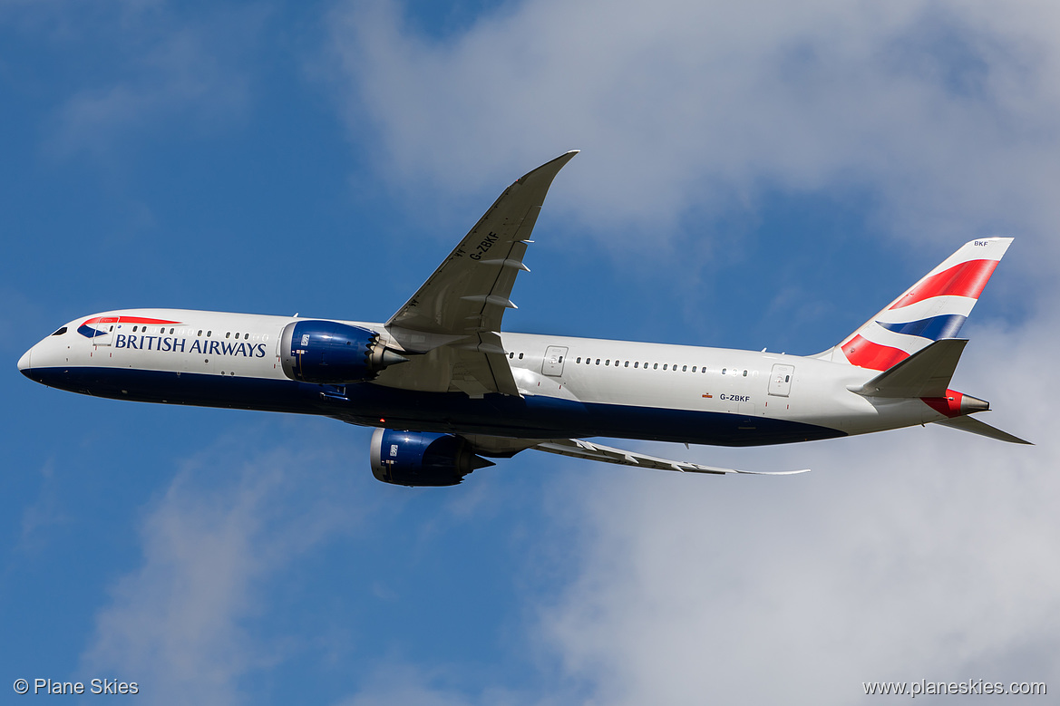 British Airways Boeing 787-9 G-ZBKF at London Heathrow Airport (EGLL/LHR)