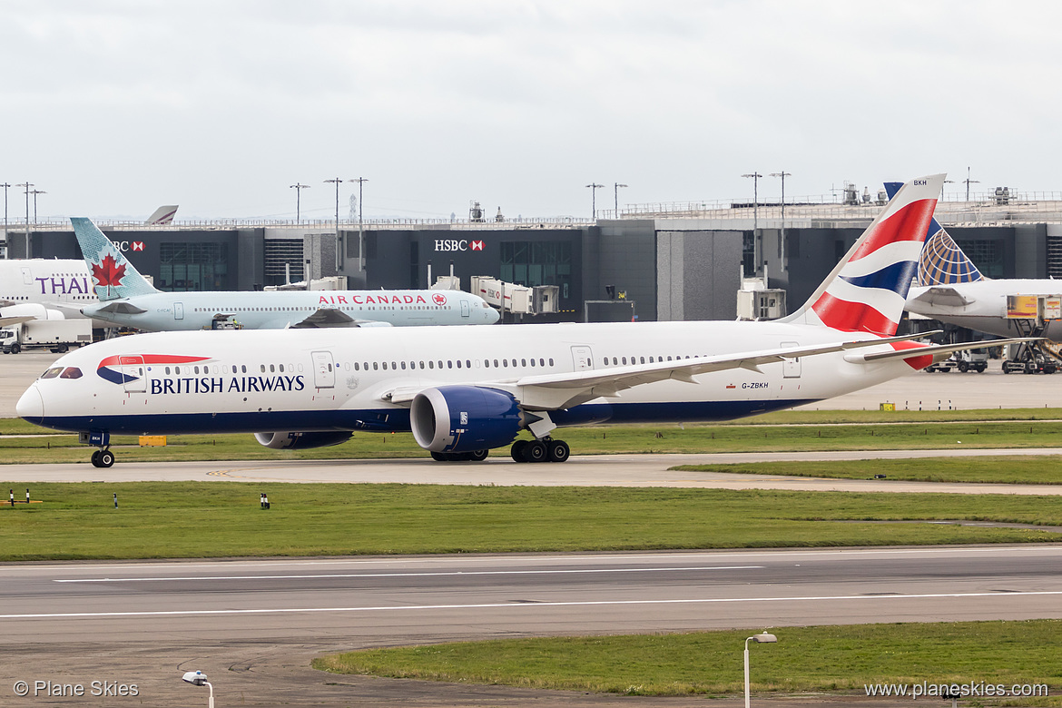 British Airways Boeing 787-9 G-ZBKH at London Heathrow Airport (EGLL/LHR) British Airways Boeing 787-9 G-ZBKH at London Heathrow Airport (EGLL/LHR)