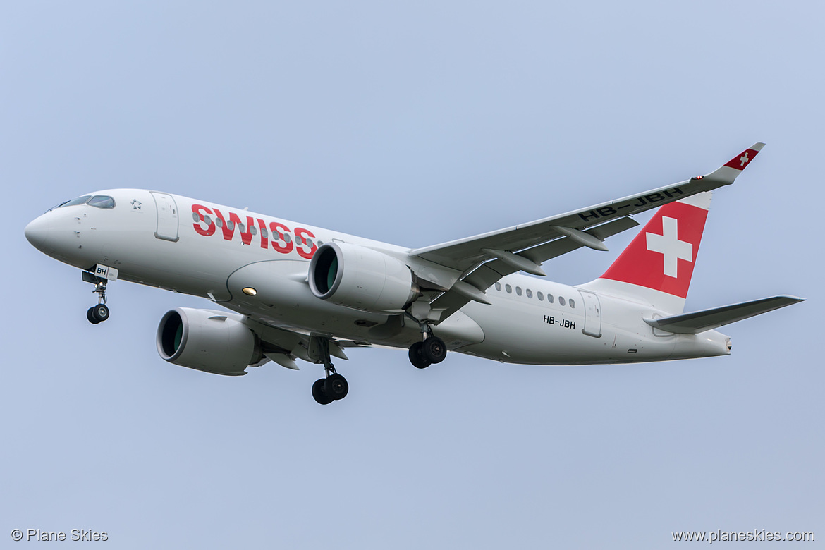 Swiss International Air Lines Bombardier CS100 HB-JBH at London Heathrow Airport (EGLL/LHR) Swiss International Air Lines Bombardier CS100 HB-JBH at London Heathrow Airport (EGLL/LHR)
