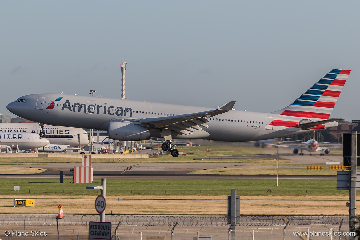 American Airlines Airbus A330-200 N289AY at London Heathrow Airport (EGLL/LHR) American Airlines Airbus A330-200 N289AY at London Heathrow Airport (EGLL/LHR)