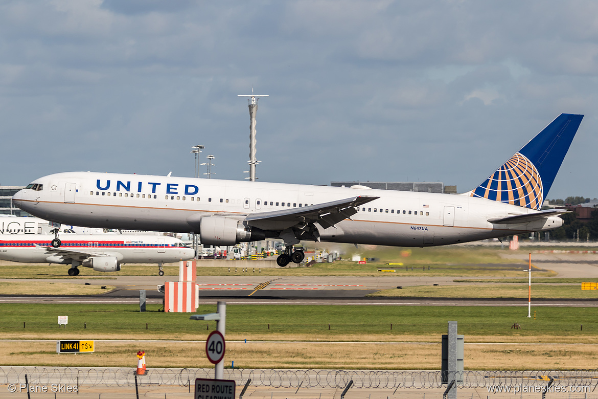 United Airlines Boeing 767-300ER N647UA at London Heathrow Airport (EGLL/LHR)