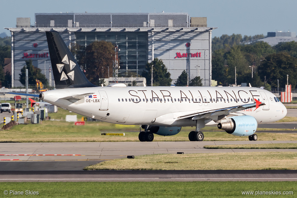 Austrian Airlines Airbus A320-200 OE-LBX at London Heathrow Airport (EGLL/LHR)