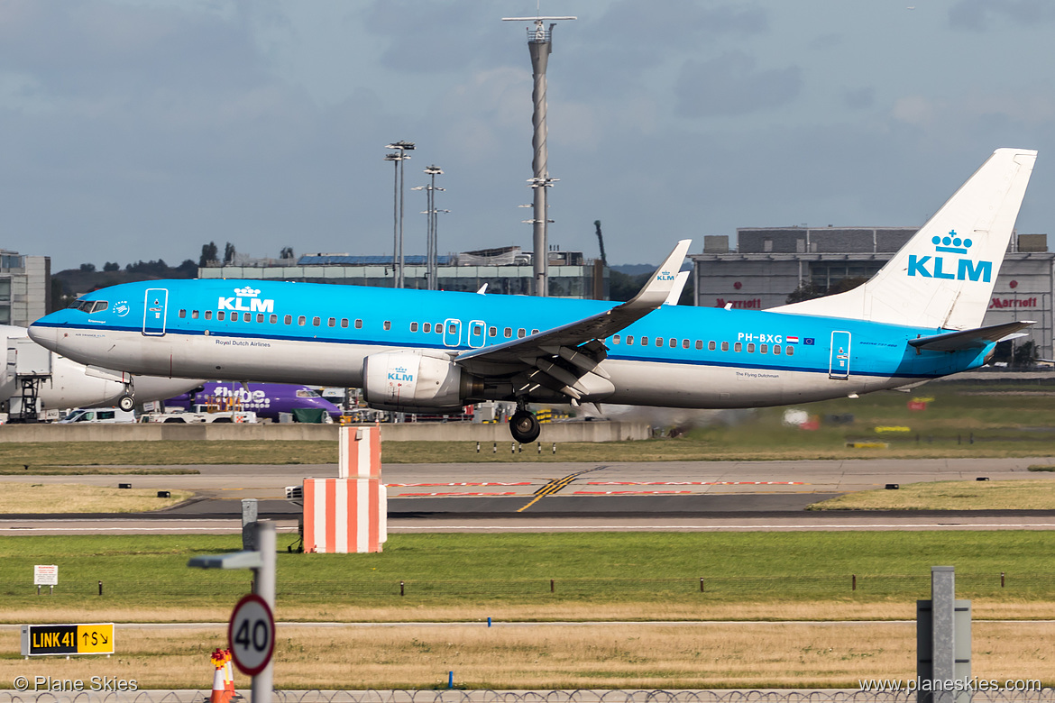 KLM Boeing 737-800 PH-BXG at London Heathrow Airport (EGLL/LHR) KLM Boeing 737-800 PH-BXG at London Heathrow Airport (EGLL/LHR)