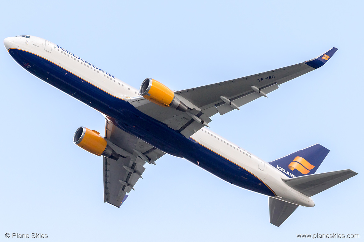 Icelandair Boeing 767-300ER TF-ISO at London Heathrow Airport (EGLL/LHR)