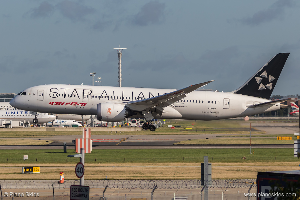 Air India Boeing 787-8 VT-ANU at London Heathrow Airport (EGLL/LHR)