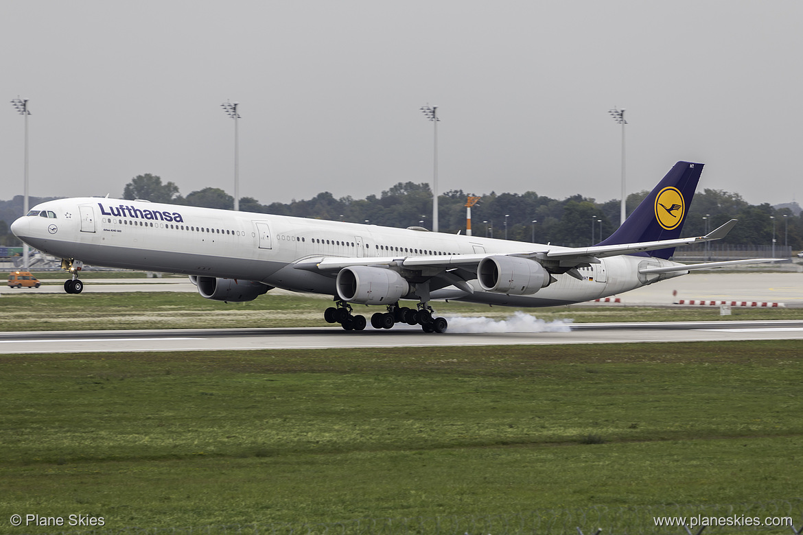 Lufthansa Airbus A340-600 D-AIHT at Munich International Airport (EDDM/MUC) Lufthansa Airbus A340-600 D-AIHT at Munich International Airport (EDDM/MUC)