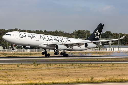 Lufthansa Airbus A340-300 D-AIFA at Frankfurt am Main International Airport (EDDF/FRA)