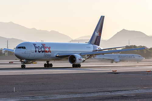 FedEx Boeing 767-300F N140FE at McCarran International Airport (KLAS/LAS)