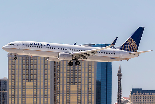 United Airlines Boeing 737-900ER N38446 at McCarran International Airport (KLAS/LAS) United Airlines Boeing 737-900ER N38446 at McCarran International Airport (KLAS/LAS)