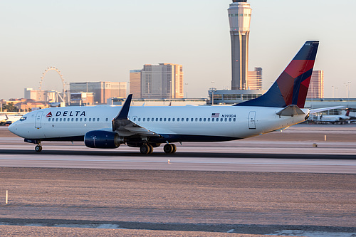 Delta Air Lines Boeing 737-800 N393DA at McCarran International Airport (KLAS/LAS) Delta Air Lines Boeing 737-800 N393DA at McCarran International Airport (KLAS/LAS)