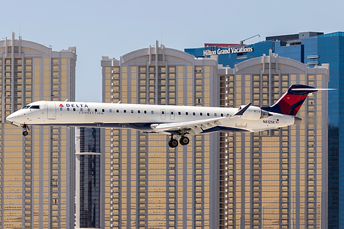 SkyWest Airlines Canadair CRJ-900 N812SK at McCarran International Airport (KLAS/LAS) SkyWest Airlines Canadair CRJ-900 N812SK at McCarran International Airport (KLAS/LAS)