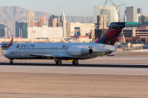 Delta Air Lines Boeing 717-200 N934AT at McCarran International Airport (KLAS/LAS) Delta Air Lines Boeing 717-200 N934AT at McCarran International Airport (KLAS/LAS)