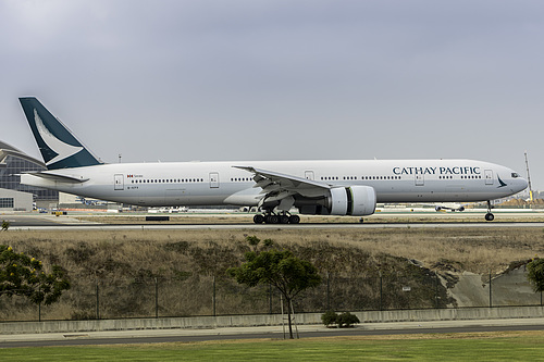 Cathay Pacific Boeing 777-300ER B-KPV at Los Angeles International Airport (KLAX/LAX)