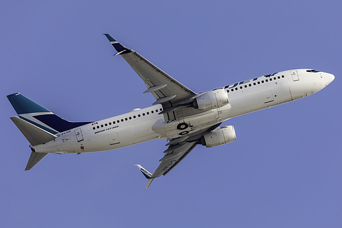 WestJet Boeing 737-800 C-FLBV at Los Angeles International Airport (KLAX/LAX)