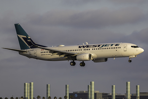 WestJet Boeing 737-800 C-FWJS at Los Angeles International Airport (KLAX/LAX)