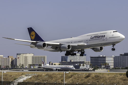 Lufthansa Boeing 747-8i D-ABYN at Los Angeles International Airport (KLAX/LAX)