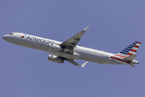 American Airlines Airbus A321-200 N113AN at Los Angeles International Airport (KLAX/LAX)