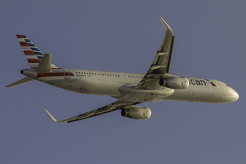 American Airlines Airbus A321-200 N123NN at Los Angeles International Airport (KLAX/LAX) American Airlines Airbus A321-200 N123NN at Los Angeles International Airport (KLAX/LAX)
