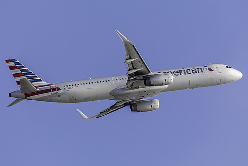 American Airlines Airbus A321-200 N129AA at Los Angeles International Airport (KLAX/LAX)