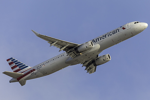 American Airlines Airbus A321-200 N132AN at Los Angeles International Airport (KLAX/LAX)
