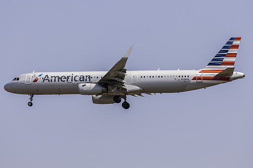 American Airlines Airbus A321-200 N138AN at Los Angeles International Airport (KLAX/LAX) American Airlines Airbus A321-200 N138AN at Los Angeles International Airport (KLAX/LAX)