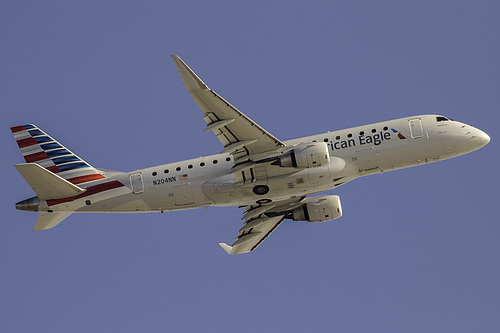 Compass Airlines Embraer ERJ-175 N204NN at Los Angeles International Airport (KLAX/LAX)