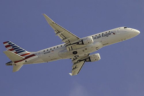 Compass Airlines Embraer ERJ-175 N206NN at Los Angeles International Airport (KLAX/LAX)