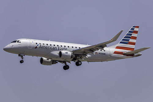 Compass Airlines Embraer ERJ-175 N206NN at Los Angeles International Airport (KLAX/LAX) Compass Airlines Embraer ERJ-175 N206NN at Los Angeles International Airport (KLAX/LAX)