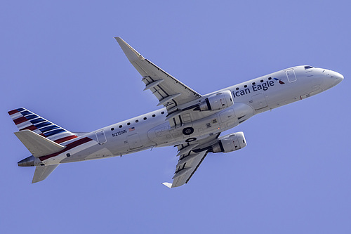 Compass Airlines Embraer ERJ-175 N215NN at Los Angeles International Airport (KLAX/LAX) Compass Airlines Embraer ERJ-175 N215NN at Los Angeles International Airport (KLAX/LAX)