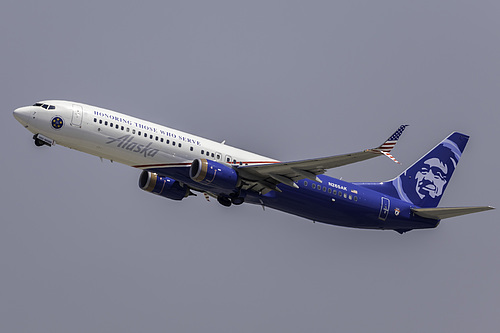 Alaska Airlines Boeing 737-900ER N265AK at Los Angeles International Airport (KLAX/LAX)