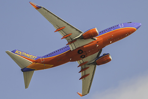 Southwest Airlines Boeing 737-700 N295WN at Los Angeles International Airport (KLAX/LAX)