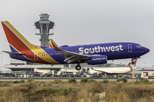 Southwest Airlines Boeing 737-700 N559WN at Los Angeles International Airport (KLAX/LAX)