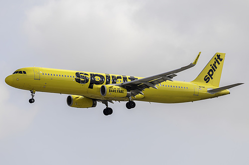 Spirit Airlines Airbus A321-200 N671NK at Los Angeles International Airport (KLAX/LAX)